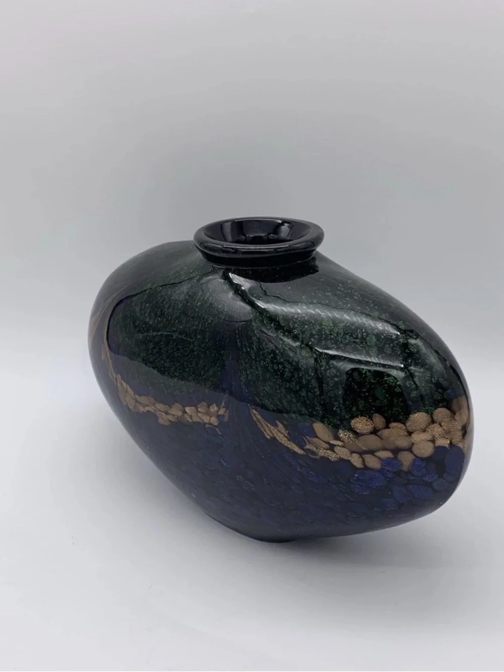 Dale Tiffany Style Heavy Squat Vase Mouth Blown Colorful Peacock Gold Accent